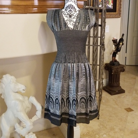 Max Studio Dresses & Skirts - 🌷MAX STUDIO COCKTAIL DRESS🌷